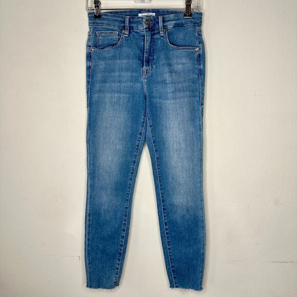 Good American Blue Good Legs Cropped Mid-Rise Body Hug Booty Shaping Raw Hem 28 - Picture 3 of 15
